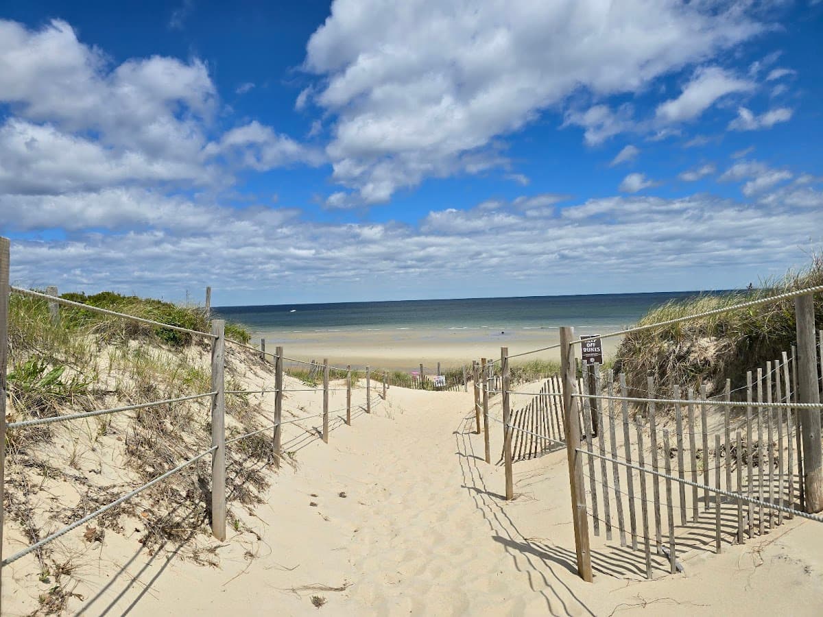 Howes Street Beach beach in Dennis, Massachusetts